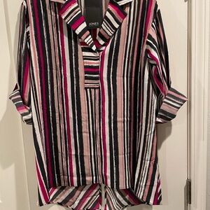Jones New York Multicolored Top. NWT. Size S